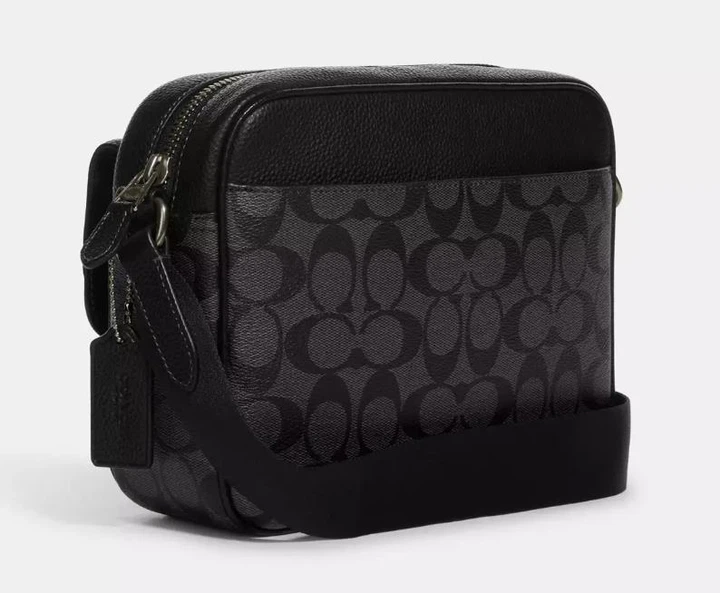 Чоловіча сумка дизайну Coach Hudson Crossbody Bag In Signature Canvas чорна - Фото 4 Чоловіча сумка дизайну Coach Hudson Crossbody Bag In Signature Canvas чорна - зображення 4