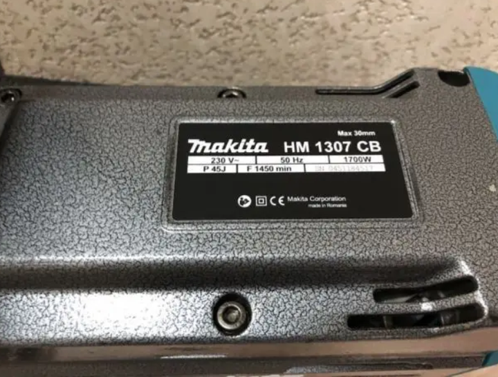 Відбійний молоток Makita HM1307CB 1700 Вт електричний відбійник 45 Дж 1450 уд хв мережевий 220 В SDS HEX вертикальний двигун антивібраційний бетонолом з долотом для демонтажу бетону цегли дорожнього покриття в кейсі - Фото 9 Відбійний молоток Makita HM1307CB 1700 Вт електричний відбійник 45 Дж 1450 уд хв мережевий 220 В SDS HEX вертикальний двигун антивібраційний бетонолом з долотом для демонтажу бетону цегли дорожнього покриття в кейсі - зображення 9