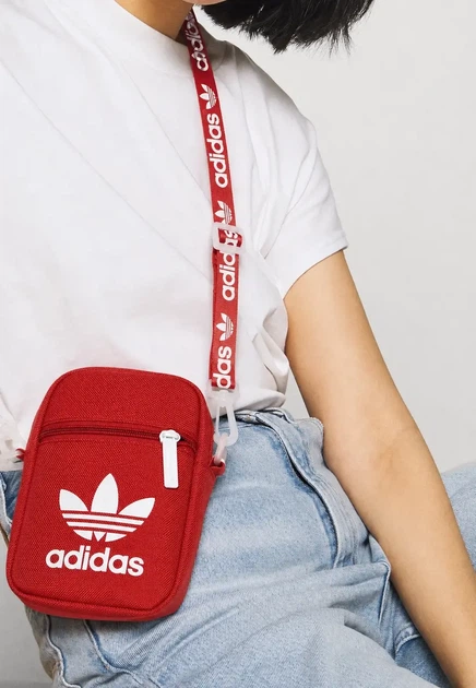Сумка через плечо Adidas Originals Festival Monogram красного цвета. - Фото 7 Сумка через плечо Adidas Originals Festival Monogram красного цвета. - изображение 7