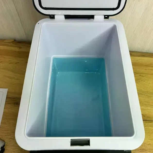Автомобільний холодильник Portable Electronic 7.5 л 12V, термобокс для охолодження та підігріву їжі й напоїв від прикурювача - зображення 7