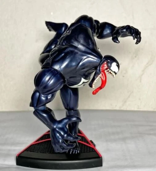 Фигурка Marvel Venom – коллекционная игрушка Марвел Веном 12см - Фото 3 Фигурка Marvel Venom – коллекционная игрушка Марвел Веном 12см - изображение 3