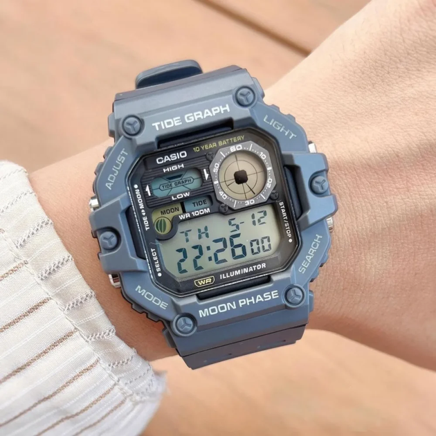 Электронные часы Casio WS-1700H-8A серые 100 м - изображение 4