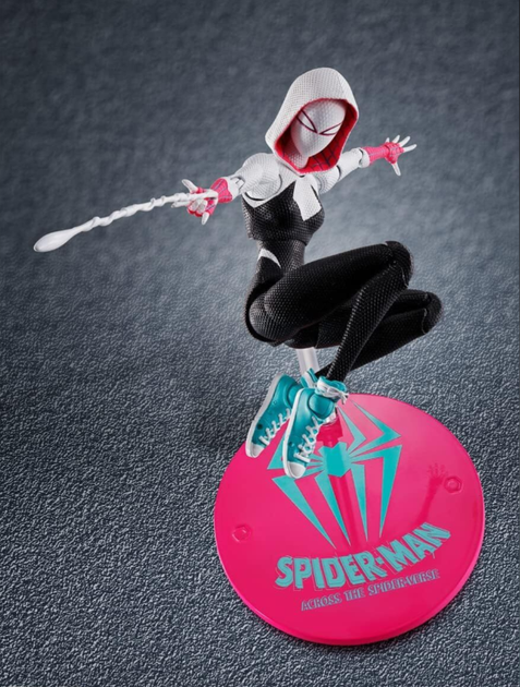 Коллекционная экшн-фигурка Spider-Gwen: Across the Spider-Verse Гвен Стейси «Человек-паук: Сквозь вселенную» - изображение 2
