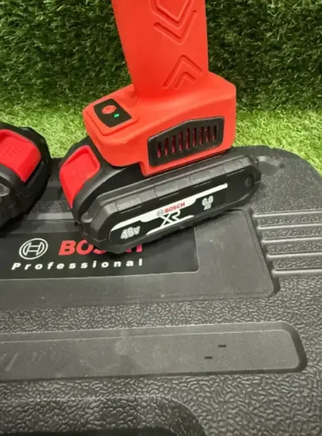 Секатор аккумуляторный BOSCH BGA495W 48 В садовый электрический сучкорез 35 мм ножницы для обрезки деревьев изогнутое лезвие беспроводной инструмент для веток кустарников кустов молодых деревьев сада дачи с 2 АКБ кейсом - изображение 4