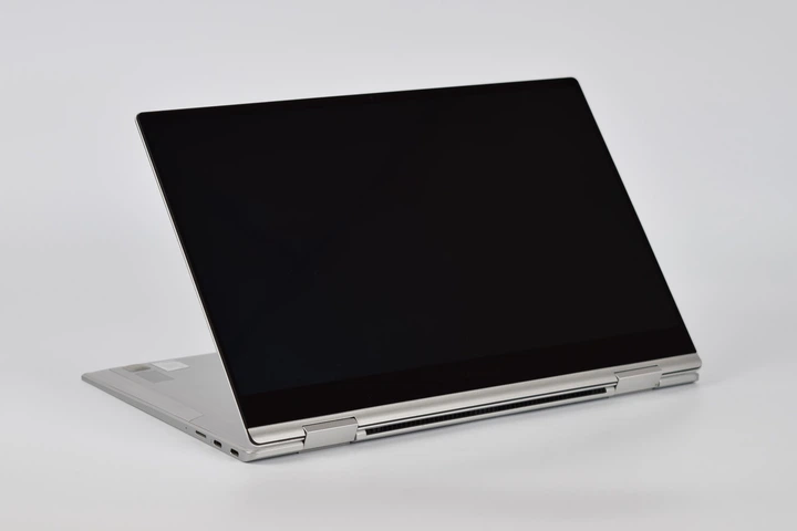 Ультрабук-трансформер Samsung Galaxy Book Pro 360 NP935QDB i7-1160G7 / 16 гб / ssd 512 гб / 13.3" AMOLED FHD Сенсорний / Win11 Pro / 5G (б/в) - зображення 2