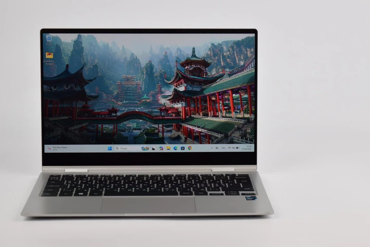Ультрабук-трансформер Samsung Galaxy Book Pro 360 NP935QDB i7-1160G7 / 16 гб / ssd 512 гб / 13.3" AMOLED FHD Сенсорний / Win11 Pro / 5G (б/в) - зображення 14