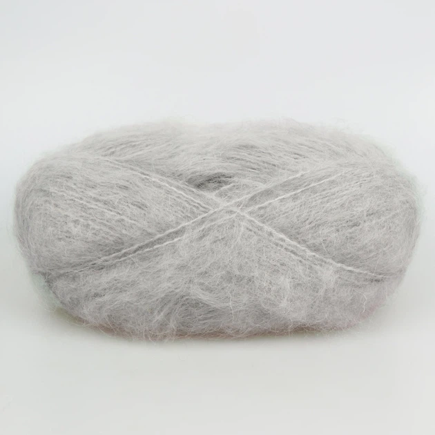 Пряжа YarnArt Mohair Trendy, Светло-серый №113 - 100 г / 220 м, мохеровая пушистая пряжа для свитеров, шапок и шарфов - изображение 3
