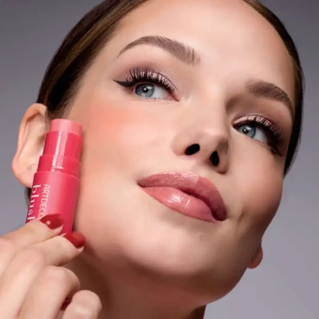 Artdeco Blush Stick Румяна-стик для лица № 03 "Feeling Good" - Фото 2 Artdeco Blush Stick Румяна-стик для лица № 03 "Feeling Good" - изображение 2