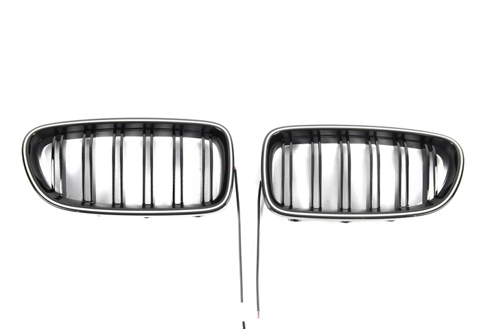 Ноздри M-Look LED (чёрный глянец) для BMW 5 серия F10/F11 2010–2016 гг - Фото 1 Ноздри M-Look LED (чёрный глянец) для BMW 5 серия F10/F11 2010–2016 гг - изображение 1