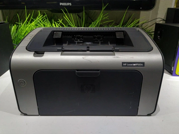Принтер HP LaserJet P1006 / Лазерная монохромная печать / 600x600 dpi / A4 / 16 стр/мин / USB 2.0 б/у - Фото 2 Принтер HP LaserJet P1006 / Лазерная монохромная печать / 600x600 dpi / A4 / 16 стр/мин / USB 2.0 б/у - изображение 2