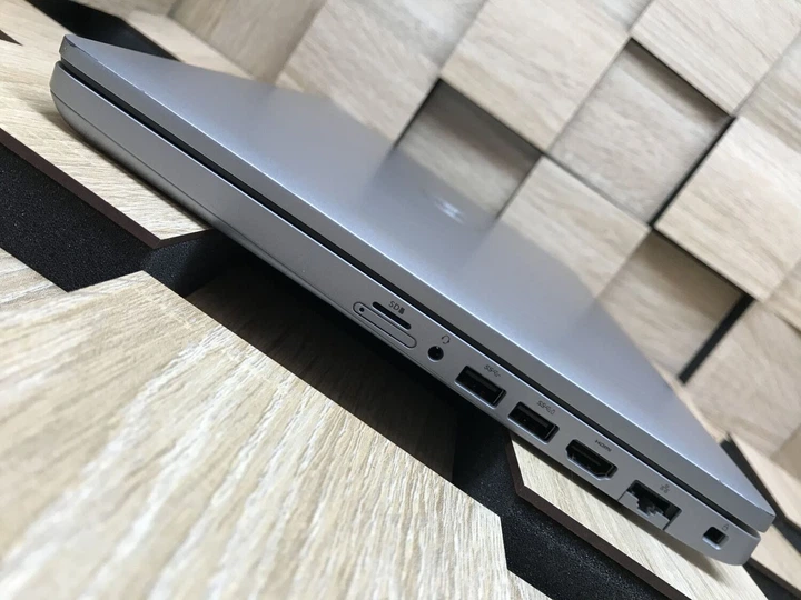 Ноутбук Б-класс Dell Latitude 5510 / 15.6" (1920x1080) IPS / Intel Core i5-10210U (4 (8) ядра по 1.6 - 4.2 GHz) / 8 GB DDR4 / 256 GB SSD M.2 / Intel UHD Graphics / WebCam / USB 3.2 / HDMI / Windows 10 б/у - Фото 11 Ноутбук Б-класс Dell Latitude 5510 / 15.6" (1920x1080) IPS / Intel Core i5-10210U (4 (8) ядра по 1.6 - 4.2 GHz) / 8 GB DDR4 / 256 GB SSD M.2 / Intel UHD Graphics / WebCam / USB 3.2 / HDMI / Windows 10 б/у - изображение 11
