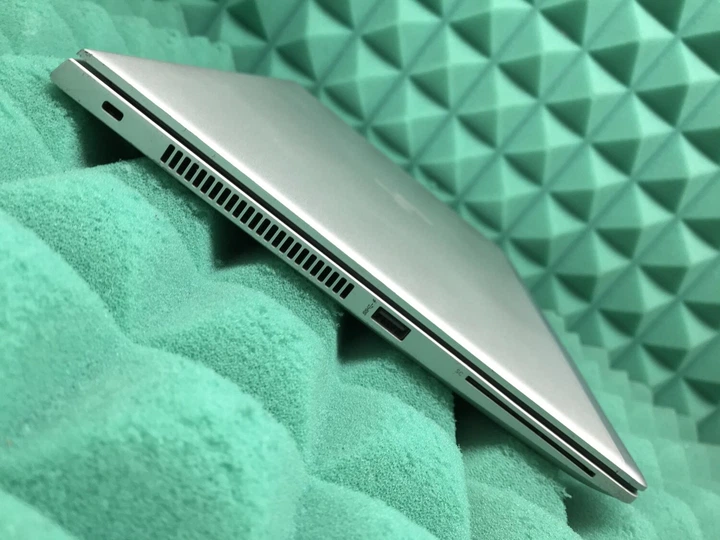 Ультрабук Б-класс HP EliteBook 840 G5 / 14" (1920x1080) IPS Touch / Intel Core i5-8350U (4 (8) ядра по 1.7 - 3.6 GHz) / 8 GB DDR4 / 256 GB SSD M.2 / Intel UHD Graphics 620 / WebCam / Fingerprint / USB 3.1 / HDMI б/у - Фото 12 Ультрабук Б-класс HP EliteBook 840 G5 / 14" (1920x1080) IPS Touch / Intel Core i5-8350U (4 (8) ядра по 1.7 - 3.6 GHz) / 8 GB DDR4 / 256 GB SSD M.2 / Intel UHD Graphics 620 / WebCam / Fingerprint / USB 3.1 / HDMI б/у - изображение 12