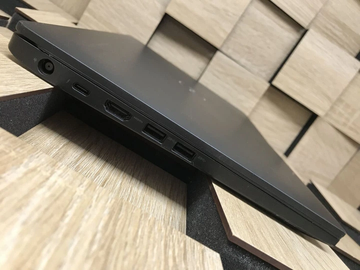 Ноутбук Б-класс Dell Latitude 7490 / 14" (1920x1080) IPS / Intel Core i5-8350U (4 (8) ядра по 1.7-3.6 GHz) / 8 GB DDR4 / 256 GB SSD M.2 / UHD Graphics 620 / WebCam / USB 3.1 / HDMI б/у - Фото 13 Ноутбук Б-класс Dell Latitude 7490 / 14" (1920x1080) IPS / Intel Core i5-8350U (4 (8) ядра по 1.7-3.6 GHz) / 8 GB DDR4 / 256 GB SSD M.2 / UHD Graphics 620 / WebCam / USB 3.1 / HDMI б/у - изображение 13