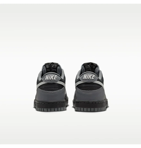 Кроссовки детские Nike Dunk Low Gs Black Reflect Silver Black/Metallic 38.5 Чорний, Металік IM6028-010 - Фото 6 Кроссовки детские Nike Dunk Low Gs Black Reflect Silver Black/Metallic 38.5 Чорний, Металік IM6028-010 - изображение 6