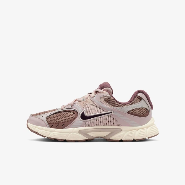 Кроссовки детские Nike V5 Rnr 35.5 Коричневый HQ6411-201 - Фото 1 Кроссовки детские Nike V5 Rnr 35.5 Коричневый HQ6411-201 - изображение 1