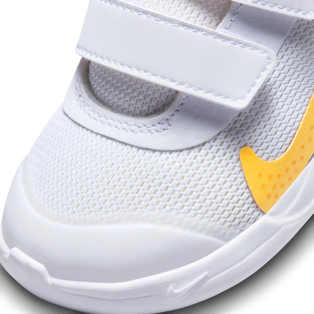 Кроссовки детские Nike Baby Sneakers Omni Multi-Court 23.5 Білий DM9028-102 - Фото 7 Кроссовки детские Nike Baby Sneakers Omni Multi-Court 23.5 Білий DM9028-102 - изображение 7