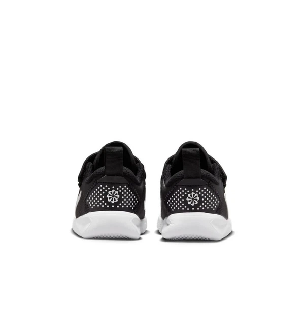 Кроссовки детские Nike Omni Multi-Court Td 22 Чорно-білий DM9028-002 - Фото 5 Кроссовки детские Nike Omni Multi-Court Td 22 Чорно-білий DM9028-002 - изображение 5