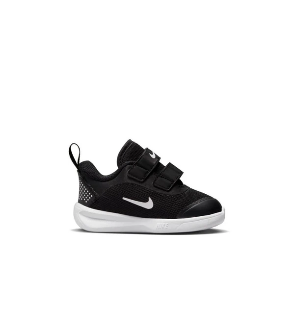 Кроссовки детские Nike Omni Multi-Court Td 22 Чорно-білий DM9028-002 - Фото 8 Кроссовки детские Nike Omni Multi-Court Td 22 Чорно-білий DM9028-002 - изображение 8