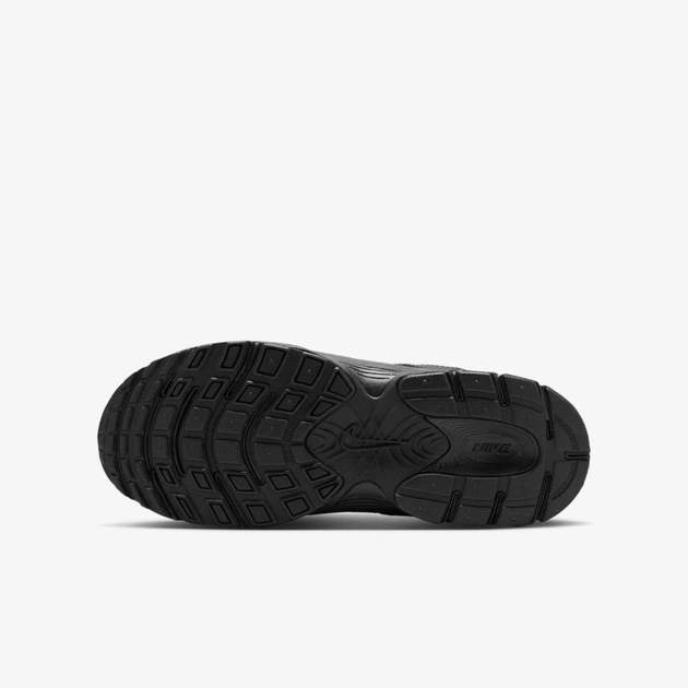 Кроссовки детские Nike V5 Rnr (Gs) 39 Чорний HQ6411-002 - Фото 6 Кроссовки детские Nike V5 Rnr (Gs) 39 Чорний HQ6411-002 - изображение 6