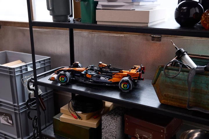 Конструктор Technic McLaren MCL39 F1 Car, болид Формула 1, 1675 деталей - Фото 3 Конструктор Technic McLaren MCL39 F1 Car, болид Формула 1, 1675 деталей - изображение 3