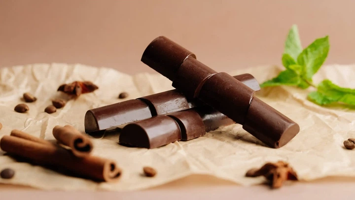 Шоу-бокс шоколадных батончиков «БЕЙЛАВ» с фундуком Goluba Sweets - изображение 3