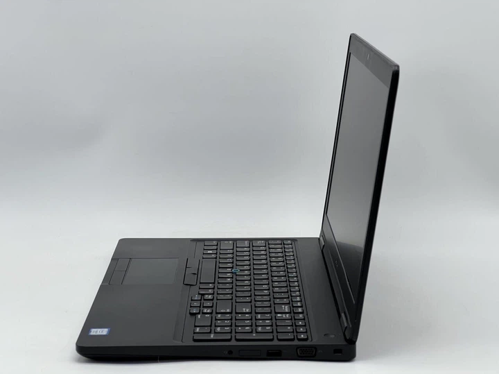 Ноутбук Dell Latitude 5590 / 15.6" (1366x768) TN / Intel Core i5-7300U (2 (4) ядер по 2.6 - 3.5 GHz) / 8 GB DDR4 / 120 GB SSD / Intel HD Graphics 620 / WebCam б/у + Подарок Беспроводная мышь HOCO GM28 - изображение 4