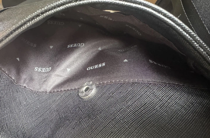 Мужская сумка мессенджер Guess черная через плечо - изображение 3