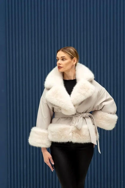 Женская зимняя экошуба двухсторонняя UF-Fashion N74V 42 молочный - Фото 8 Женская зимняя экошуба двухсторонняя UF-Fashion N74V 42 молочный - изображение 8