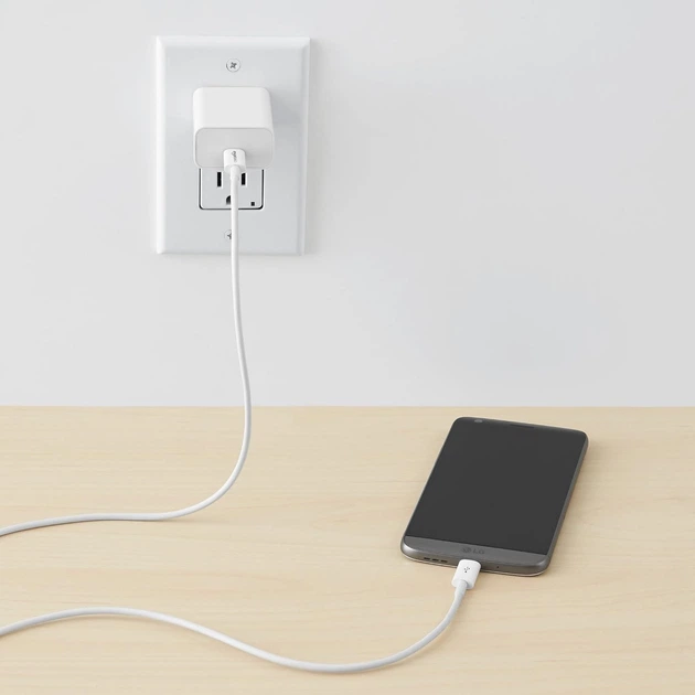 Кабель Amazon Basics USB-C на USB-C белый для зарядки и передачи данных 60 Вт (20 В 3 А) скорость 480 Мбит/с сертифицированный USB-IF длина 0.9 м - Фото 8 Кабель Amazon Basics USB-C на USB-C белый для зарядки и передачи данных 60 Вт (20 В 3 А) скорость 480 Мбит/с сертифицированный USB-IF длина 0.9 м - изображение 8
