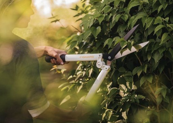 Набір Fiskars: Ножиці для кущів White HS53+ Ножиці для трави White GS41 - изображение 4