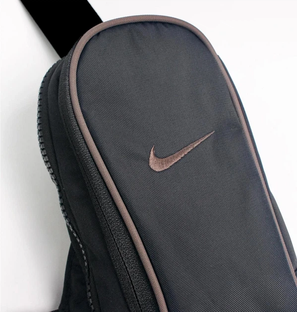 Сумка через плечо Nike Nk Nsw Essentials Crossbody ONE SIZE Чорний DJ9794-010 - Фото 5 Сумка через плечо Nike Nk Nsw Essentials Crossbody ONE SIZE Чорний DJ9794-010 - изображение 5