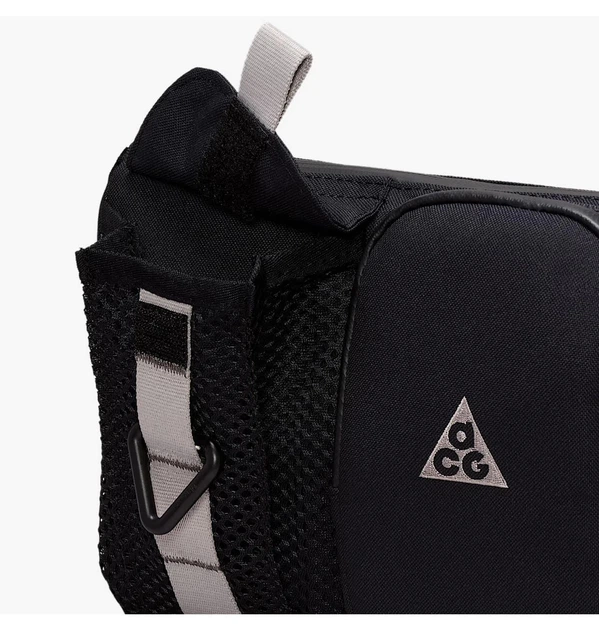 Сумка через плечо Nike Acg Daymax Crossbody Bag Black ONE SIZE Черный HJ8180-010 - Фото 5 Сумка через плечо Nike Acg Daymax Crossbody Bag Black ONE SIZE Черный HJ8180-010 - изображение 5