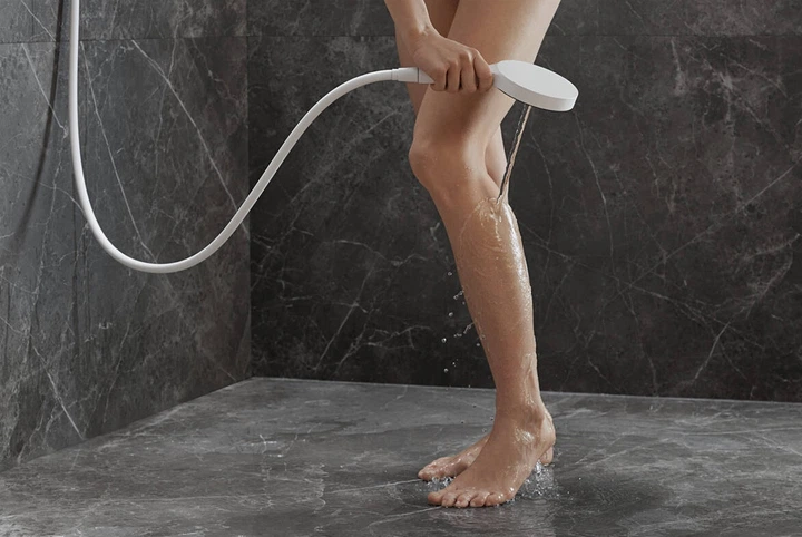 Ручной душ Hansgrohe Rainfinity EcoSmart matt white 26865700 - изображение 2
