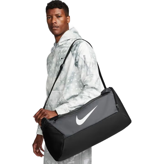 Универсальная сумка через плечо NIKE, BRSLA S DUFF Casual Bag DM3976-068, черно-серая, универсальный размер. - изображение 4