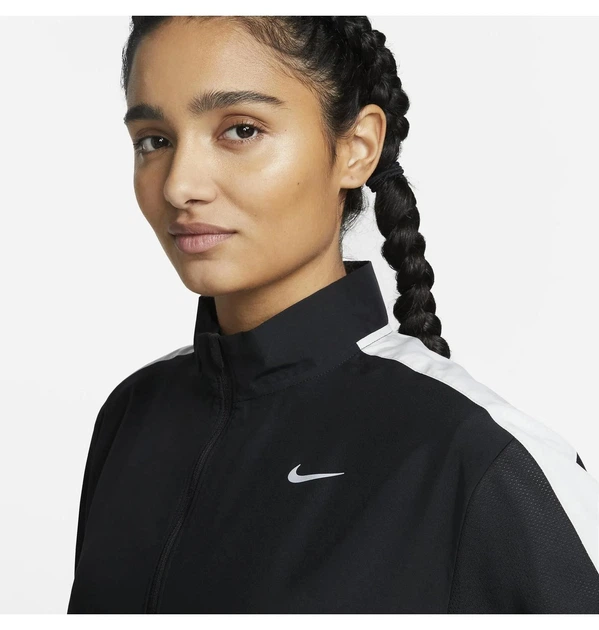 Куртка женская Nike Swsh Run Jkt L Чорно-білий DX1037-010 - изображение 4