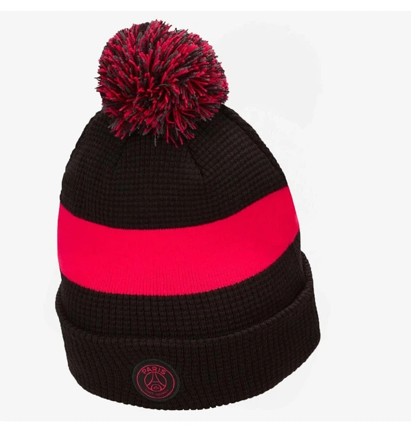 Шапка Nike Psg Pom Beanie ONE SIZE Чорний DM8928-011 - Фото 2 Шапка Nike Psg Pom Beanie ONE SIZE Чорний DM8928-011 - изображение 2