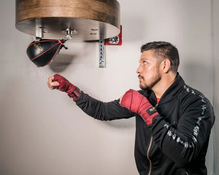 Пневмогруша боксерская TITLE Gyro Balanced Speed Bag из кожи размер M - изображение 7