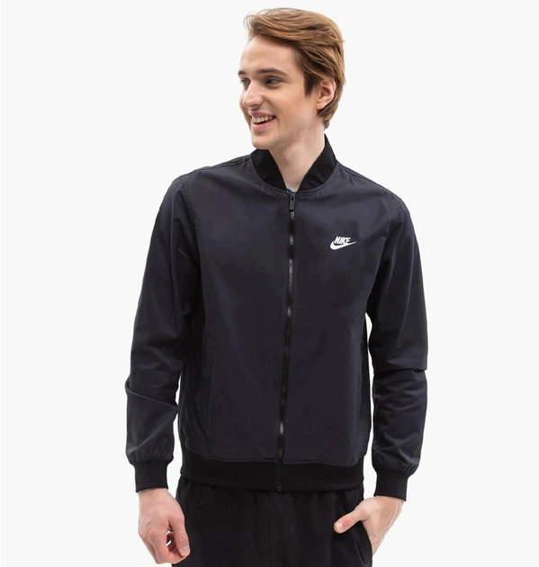 Куртка чоловіча Nike Nsw Essentials Jacket S Чорний DM6821-010 - Фото 1 Куртка чоловіча Nike Nsw Essentials Jacket S Чорний DM6821-010 - зображення 1