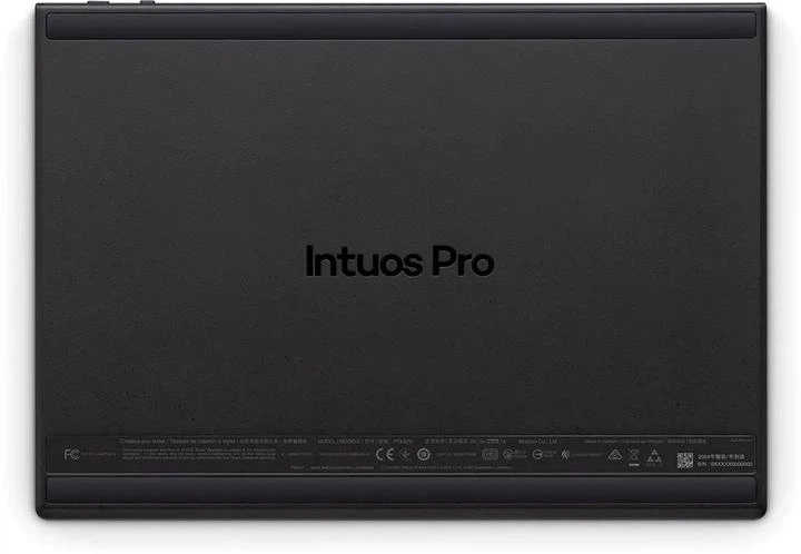 Графічний планшет Wacom Intuos Pro Medium PTK670 + Pro Pen 3 Black - Фото 4 Графічний планшет Wacom Intuos Pro Medium PTK670 + Pro Pen 3 Black - зображення 4
