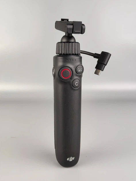 Багатофункціональна зарядна ручка DJI Osmo Action сумісна з Action 5 Pro/Action 4 Чорний (102285084) - Уцінка - Фото 7 Багатофункціональна зарядна ручка DJI Osmo Action сумісна з Action 5 Pro/Action 4 Чорний (102285084) - Уцінка - зображення 7