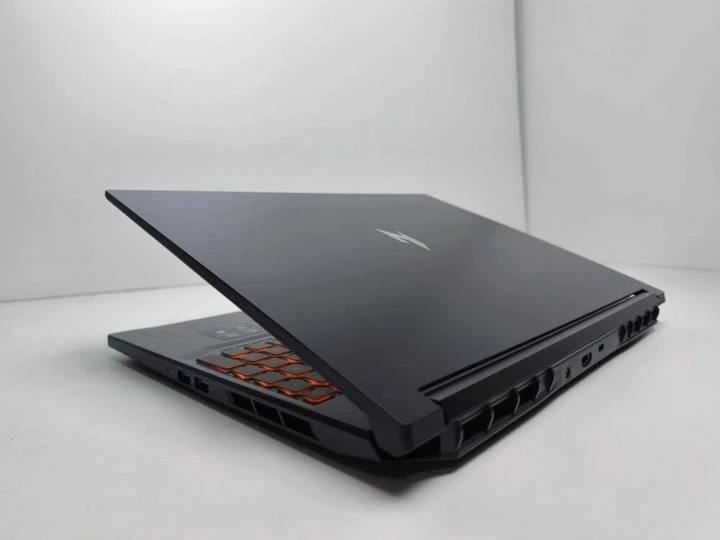 Ноутбук Acer Nitro V 16 ANV16-72-73VJ (NH.U2EAA.002) - изображение 6