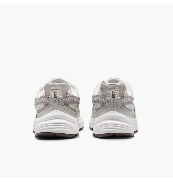 Кроссовки женские Nike Initiator Phantom Light Bone 37.5 Серый IB4339-001 - Фото 6 Кроссовки женские Nike Initiator Phantom Light Bone 37.5 Серый IB4339-001 - изображение 6