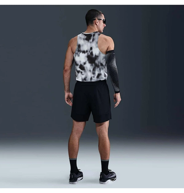 Майка мужская Nike Dfadv Breathe Black/Grey XL Черный HJ4146-010 - Фото 5 Майка мужская Nike Dfadv Breathe Black/Grey XL Черный HJ4146-010 - изображение 5