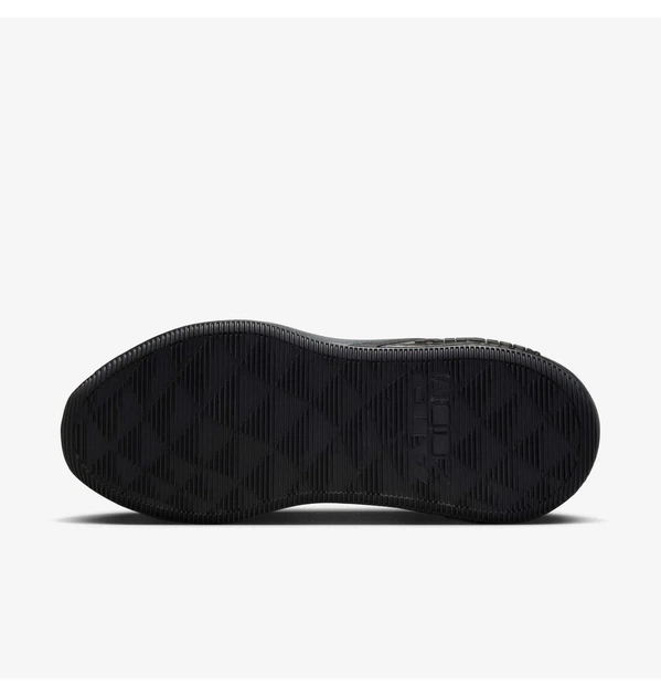 Кросівки жіночі Nike Bella 7 39 Чорний FZ1689-002 - зображення 8