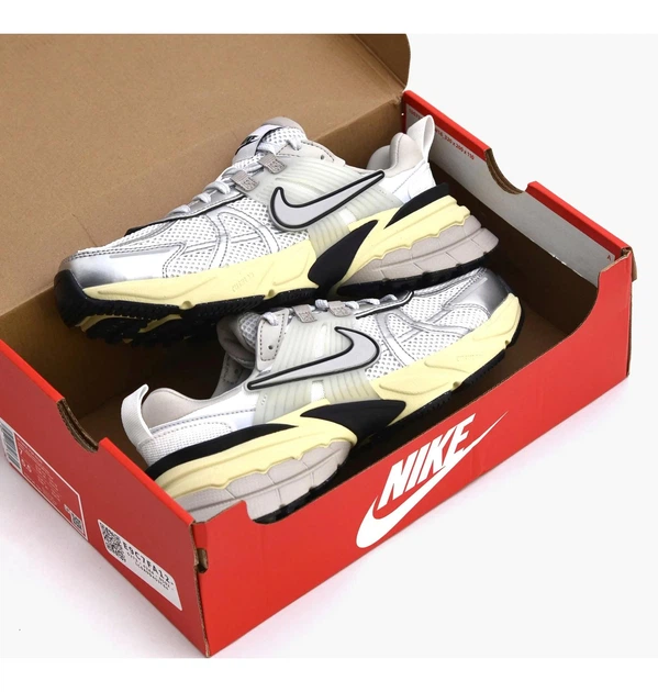 Кроссовки женские Nike Wmns V2k Run 35.5 Серый FD0736-100 - Фото 5 Кроссовки женские Nike Wmns V2k Run 35.5 Серый FD0736-100 - изображение 5