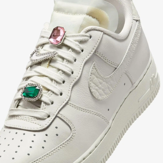Кроссовки женские Nike Air Force 1 Lo Prm 38 DN5463-001 - изображение 7