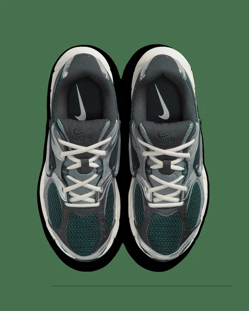 Кроссовки женские Nike V5 Rnr 40.5 Комбинированный HQ7901-300 - изображение 4