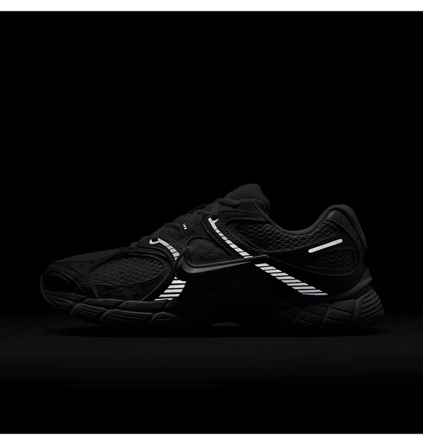 Кроссовки женские Nike V5 Rnr White Black Metallic Silver 36 Серый HQ7901-101 - изображение 7