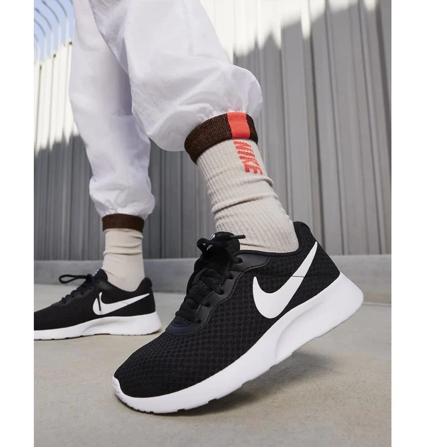 Кроссовки женские Nike Tanjun 40.5 Комбинированный DJ6257-004 - изображение 6