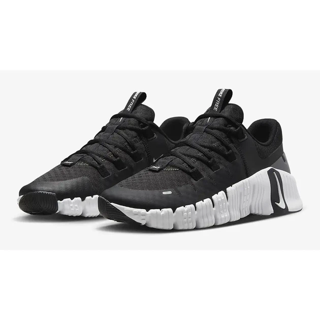 Кроссовки женские Nike Free Metcon 5 38.5 Черный DV3950-001 - изображение 2